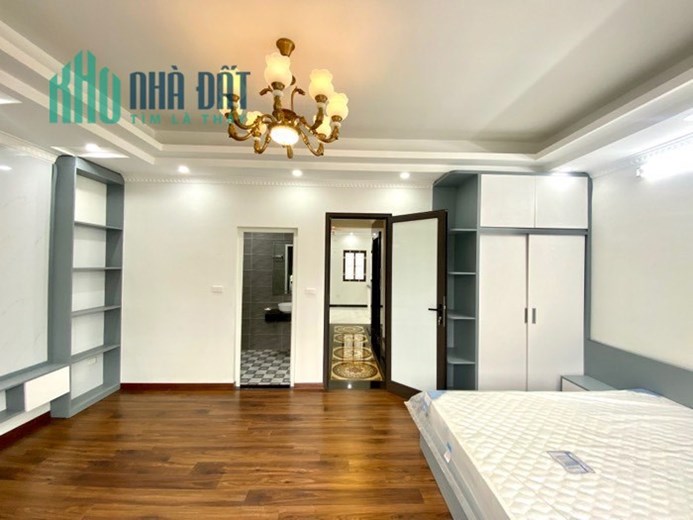 BÁN NHÀ PHÚC LỢI , LONG BIÊN . 74M x 5 TẦNG . GIÁ 13 TỶ . GARA Ô TÔ , VỈA HÈ , Ô TÔ TRÁNH