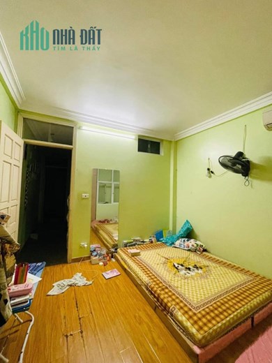 BÁN LUÔN NHÀ ngõ 250 Tân Mai, KD online ngõ thông DT 40/44m2 × 4T Ô Tô đỗ cửa hởn 4 tỷ
