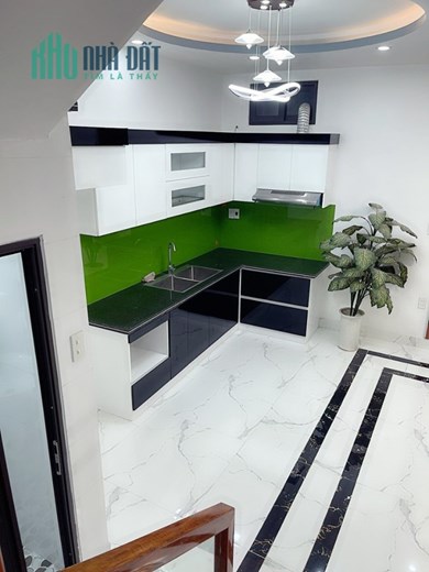 Bán nhà ngõ 46 Lạch Tray, 52m 4 tầng sân cổng riêng GIÁ 2.98 tỉ ngõ nông