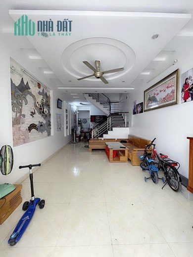 Bán nhà Thiên Lôi, 50m 3 tầng ngõ nông, GIÁ 2.8 tỉ gần ngay AEON