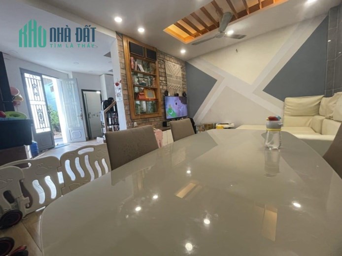 Bán Nhà Mặt Tiền Đường Số Hiệp Bình Chánh 45m2 2 Tầng Hoàn Công 4.8 Tỷ