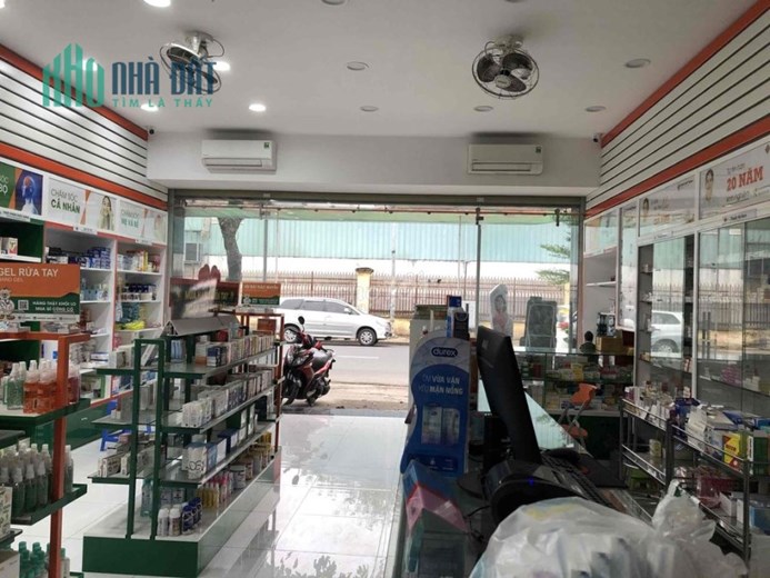 Nhà đẹp MTKD Nguyễn Kiệm, ngang 6,5 x 24m