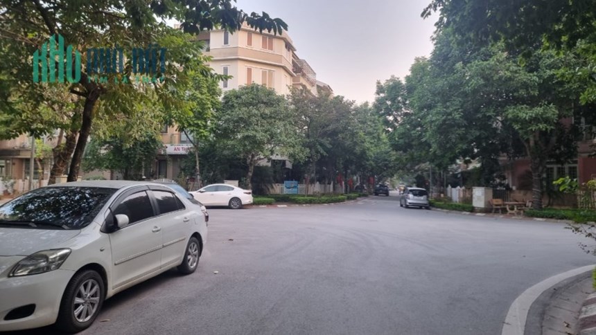 Bán nhà khu đô thị Viglacera Xuân Phương, mặt đường 70,  102m2  lô góc Kinh doanh, Vp cty đỉnh giá