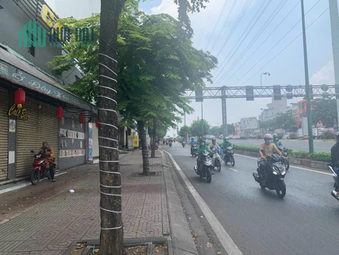 bán nhà mặt tiền phạm văn đồng, giá rẻ, 6,4x9, 60m2, vị trí xây dựng cao tầng