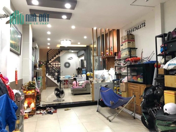 NHÀ 3 TẨNG-HẼM VIP 5M THÔNG ĐỐI DIỆN ĐẠI SIÊU THỊ E-MART-OTÔ VÀO NHÀ-KINH DOANH CÁC NGÀNH