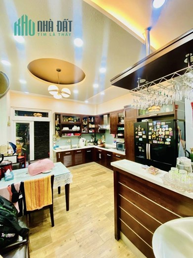Bán nhà đường Trương Công Định, 76m2, 4 tầng, tặng toàn bộ nội thất, 13 tỷ
