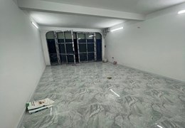 Bán nhà ngộp HXH kinh doanh CMT8, P5, Tân Bình, 64m2, 2 tầng, cách MT 40m.