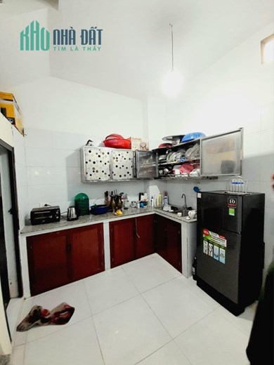 Giá ối gời ơi bà con cô bác ạ 
GIÁ chỉ nhỉnh 1 tỷ có ngay nhà 3 tầng mới 
DIỆN TÍCH GẦN 100 m lô