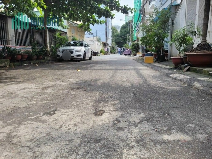 Bán nhà  Cấp 4 đường Lý Thường Kiệt - Chợ Vải Tân Bình,  7x16m, giảm sâu còn 9.5 tỷ.