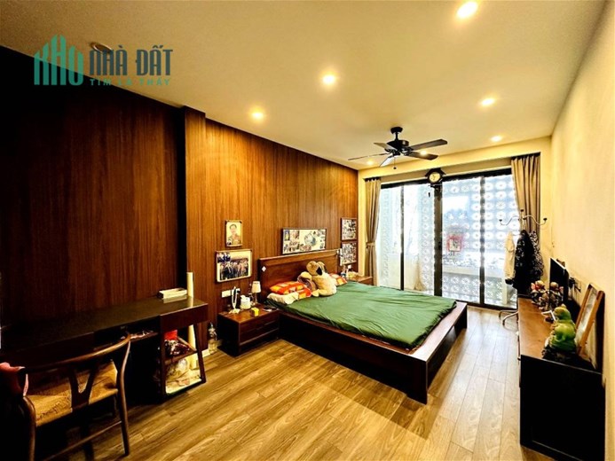 Bán Nhà Phố Mai Anh Tuấn Quận Đống Đa. Sổ 37m Thực Tế 50m Xây 5 Tầng Nhỉnh 16 Tỷ. Cam Kết Ảnh Thật