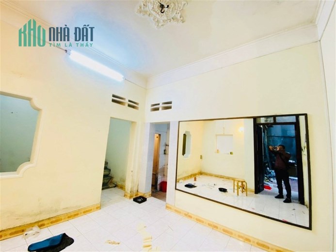 Bán Nhà Phố Mai Anh Tuấn Quận Đống Đa. 95m Mặt Tiền 5m Nhỉnh 12 Tỷ. Cam Kết Ảnh Thật Mô Tả Chính