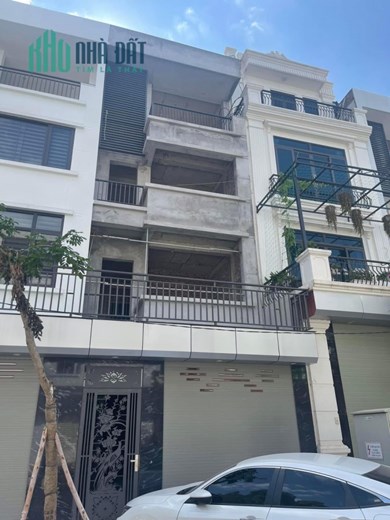 Bán nhà xây thô Vạn Cát, Tích Sơn, Vĩnh Yên Diện tích: 86m2 Giá : 4,7x tỷ.Liên hệ: 0986.454.393