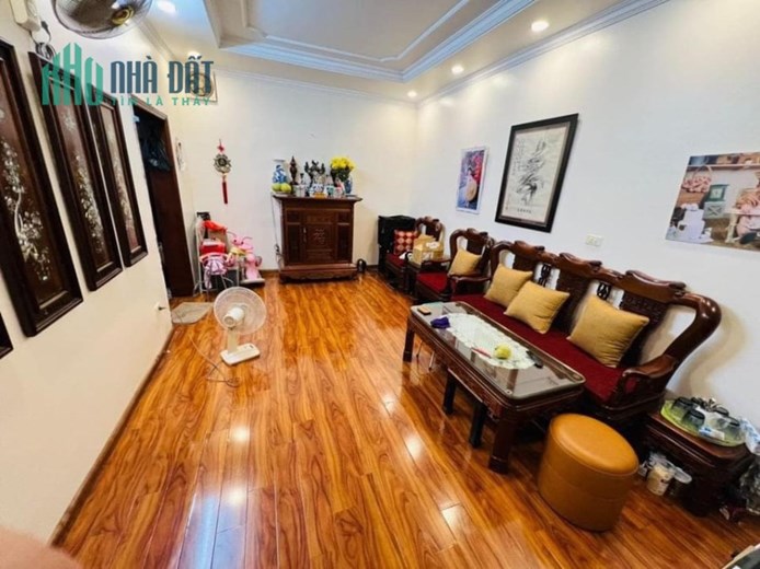 Bán nhà tập thể phố Lạc Trung ,60m2, 2N1VS, full đồ, giá 1,95 tỷ