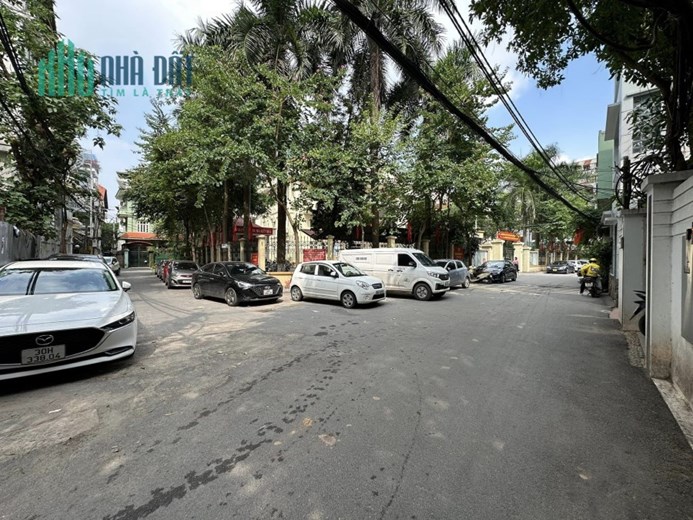 O9 2628 5559 Bán đất Xuân Diệu 80m², Đất, MT 10.5m, giá 13 tỷ Tây Hồ