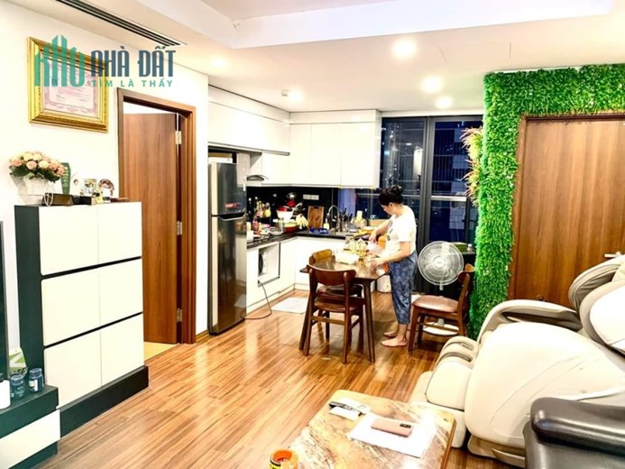 Chính chủ cho thuê gấp căn hộ view đẹp tại chung cư 57 Láng Hạ, 125m, 2PN, full đồ, giá 13tr