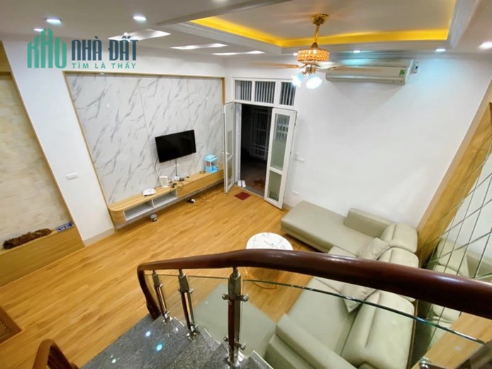 Bán nhà Kim giang 48m2 x5 tầng,ngõ oto,gần đường,giá 4,2 tỷ,sđcc