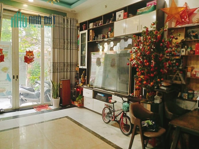 Bán Nhà Dương Quảng Hàm Hẻm Xe Hơi Thông 45m2 Giá 5 Tỷ 2 Ở Ngay
