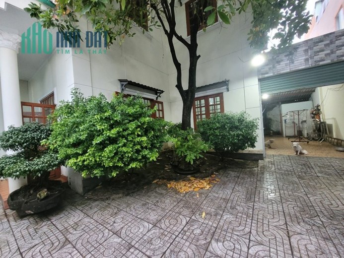 Siêu Phẩm Biệt Thự Ngay Chợ Thủ Đức, 165m2, Ngang 10m Siêu To,Giảm sâu 2 Tỷ, Linh Tây Thủ Đức
