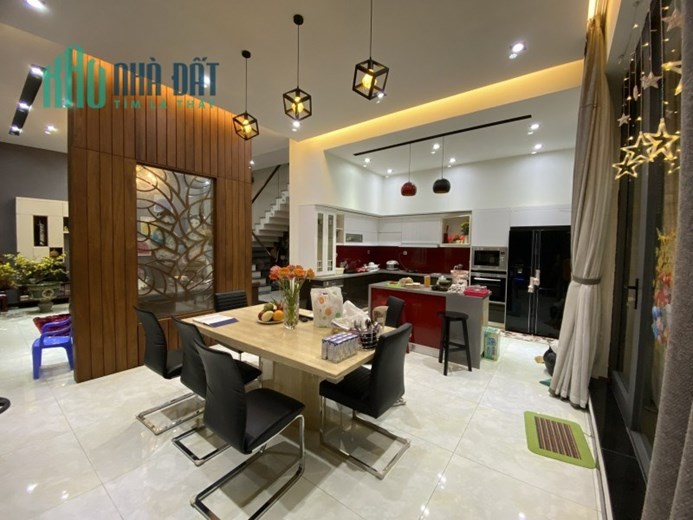 ► Biệt thự 2 mặt tiền Hải Châu, 218m2, gần Thăng Long, Tiện ích, đẳng cấp