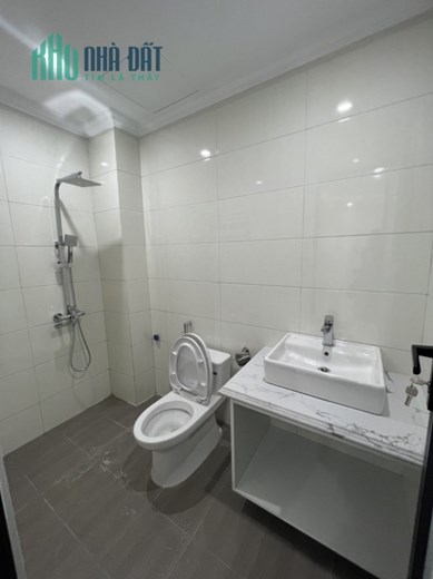 BÁN GẤP NHÀ MỚI THỊNH QUANG, ĐỐNG ĐA 4 PHÒNG NGỦ - 48 M2 - NHỈNH 5 TỶ - ẢNH THẬT.