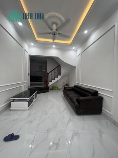 BÁN GẤP NHÀ MỚI THỊNH QUANG, ĐỐNG ĐA 4 PHÒNG NGỦ - 48 M2 - NHỈNH 5 TỶ - ẢNH THẬT.