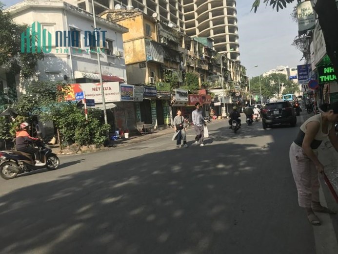 Cho Thuê Nhà Đẹp KD mặt phố Núi Trúc, Ba Đình