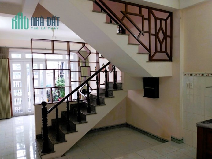 Cho thuê nhà 1T1L 90m2 2pn đường 6 Linh Tây