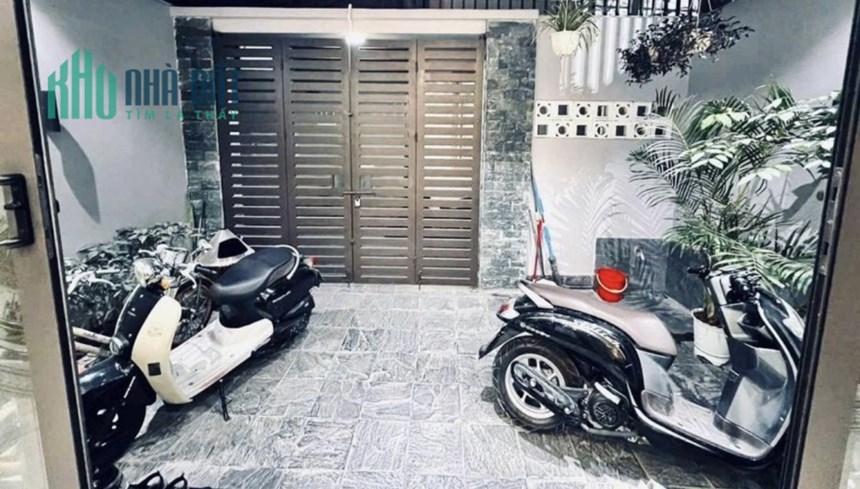Bán nhà Đông Ngạc, Từ Liêm, Nhà Lô Góc Sát Ô Tô 40m2, 6 Tầng, 4.2 Tỷ, 0965283789