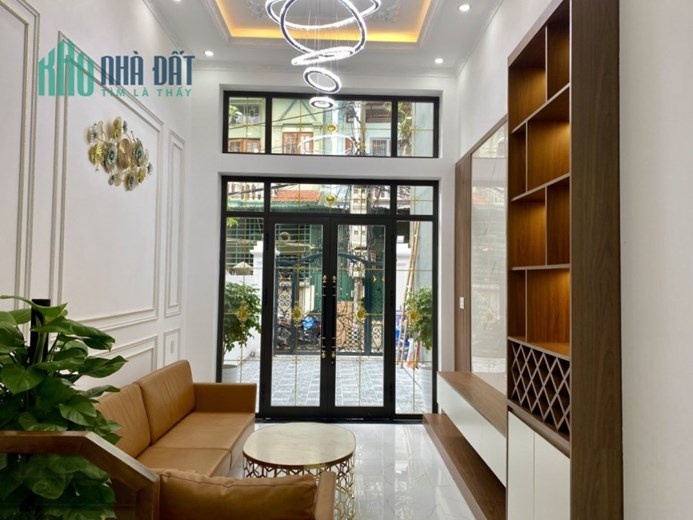 Nhà phố Lạch Tray - Sân cổng 70m2 chỉ hơn 2 tỷ