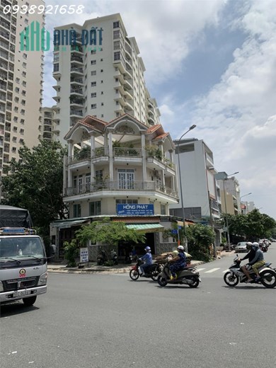 HÀNG HIẾM- 3 Mặt Tiền-Căn Góc Đường Chợ Lớn–Giá 18.5Tỷ Bank Định Giá 23Tỳ-DTCN 83.7m2-4Tầng
