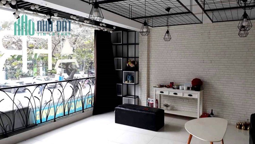 Bán Nhà Mặt Phố Cát Linh Quận Đống Đa. 36m Xây 6 Tầng Mặt Tiền 7.3m Nhỉnh 17 Tỷ. Cam Kết Ảnh Thật