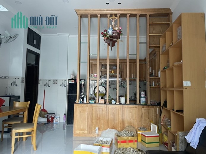 Nhà Phố Chính chủ , có sổ, Dt sử dụng 120m2