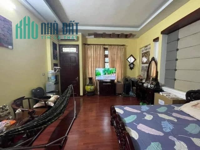 Bán nhà phân lô ngõ Văn Cao ô tô tránh 40m 5 tầng MT4.62m an sinh lý tưởng giá 12.5 tỷ