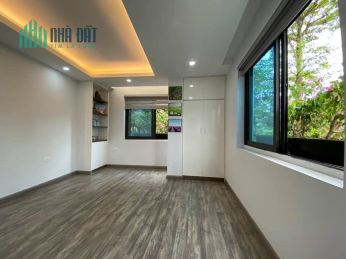 Bán Nhà Nguyễn Văn Cừ,Bồ Đề, Lô Góc, Ngõ Rộng Ôtô, Kinh Doanh, 50m2, 4Tầng, Gía 5,8Tỷ.