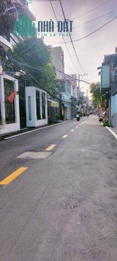TRUNG TÂM QUẬN 7 CÁCH MẶT TIỀN NGUYỄN THỊ THẬP 50M MẶT TIỀN KINH DOANH SẦM UẤT ĐƯỜNG XE TẢI