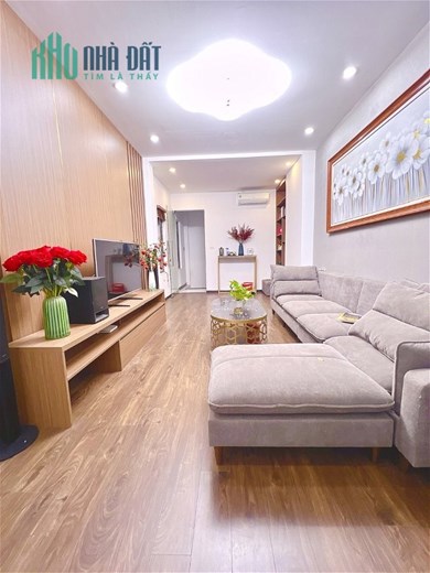 Bán nhà ngõ 92 Đào Tấn, Ba Đình, 31m2, 5 tầng, tặng nội thất đẹp, ở ngay, giá 5.4 tỷ