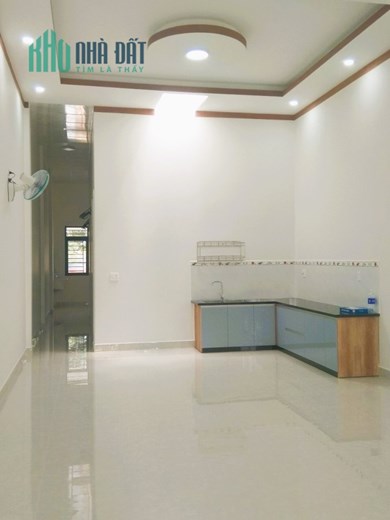 Nhà ngay Hoàng Văn Thụ, Lăng Cha Cả, 30m2, nở hậu, 3 tỷ, sổ công nhận đủ