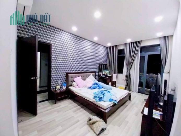 Nhà Tâm Huyết Siêu Đẹp Phan Văn Hớn - Hẻm 6m - 5x20(Thông số vàng) - 5 PN - Nội Thất Cao Cấp - Chỉ