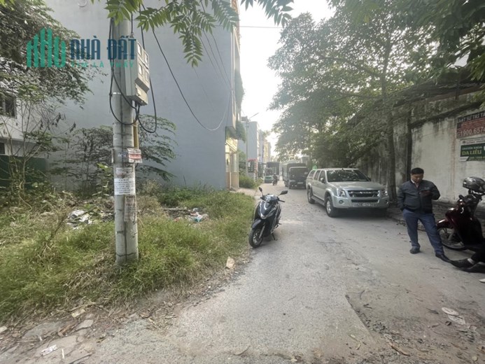 Em bán nhanh 230m2 đất thị trấn Trôi ngõ oto , sát khu đô thị Nam 32 giá quá đẹp chỉ 4,8 tỷ alo em