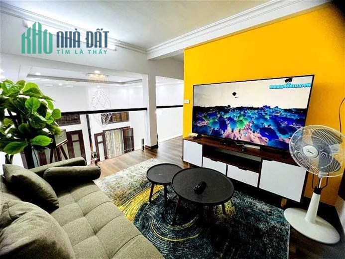 Ngõ thịnh hào. Tôn đức thắng, lô góc thiết kế đẹp 56m2. 6 tầng.hơn 6 tỷ