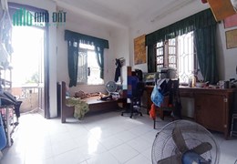 Bán nhà mặt phố Đặng Tiến Đông 54m², 4 tầng, MT 8m, giá 18.5 tỷ Đống Đa. MUA Liên hệ : O94lO7l689