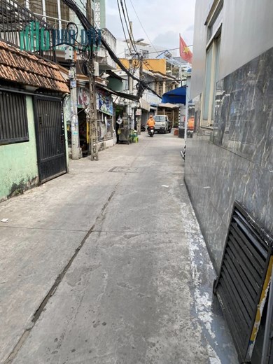 NHÀ DIỆN TÍCH 80m2, KHU VIP - 4 TẦNG - HOÀN CÔNG ĐỦ - CHỈ HƠN 8 Tỷ . Ô TÔ ĐỖ CỬA