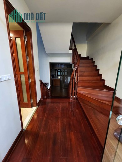 Bán nhà Phố Vĩnh Phúc 80m², 7 tầng, MT 4.6m, giá 25 tỷ Ba Đình. Liên hệ MUA : O94lO7l689