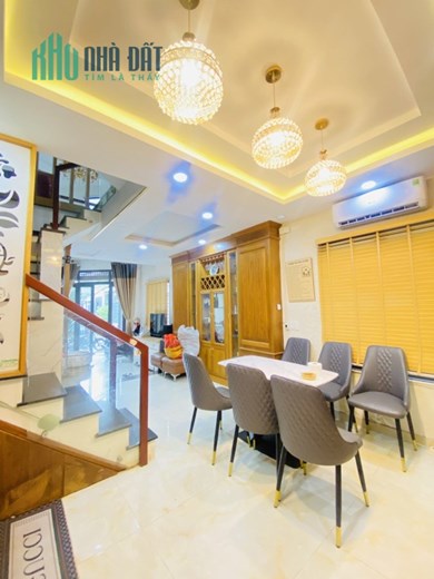 Biệt thự lô góc Lê Đức Thọ, Gò Vấp,45m2 5 tầng, giá 6 tỷ hơn