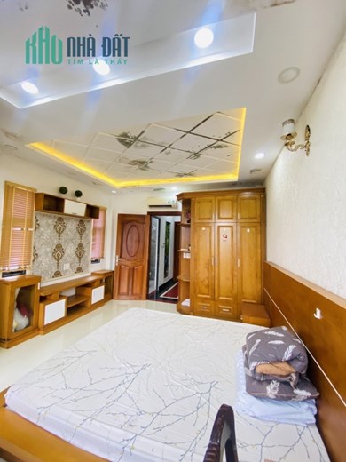 Biệt thự lô góc Lê Đức Thọ, Gò Vấp,45m2 5 tầng, giá 6 tỷ hơn