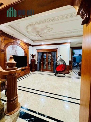 Bán Biệt Thự Nội Thất Xịn Xò Đương Bảy Hiền Giao Đồng Đen, Quận Tân Bình ( 9m x 24m ) 215m2, Sổ