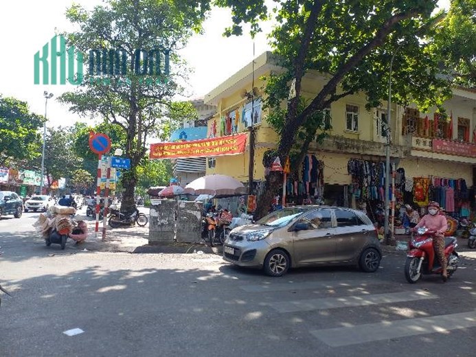 Rẻ, 2 tỷ 5 có nhà ở Ngọc Lâm, Long Biên rộng 50m, gần chợ, Mipec, tiện ích sát nhà
