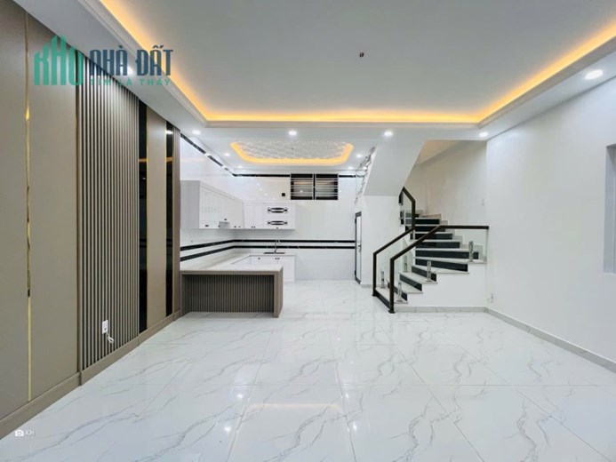 Bán nhà xây mới Chợ Hàng gần ngay AEON, 44m 3 tầng GIÁ 2.75 tỉ mới tinh