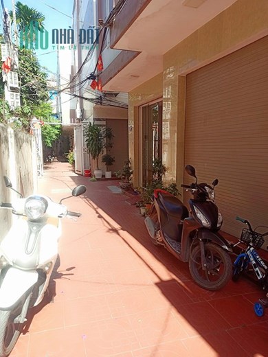 Bán nhà Ngô Gia Tự gần Chợ Đằng Lâm, 40m 3 tầng GIÁ 2.3 tỉ