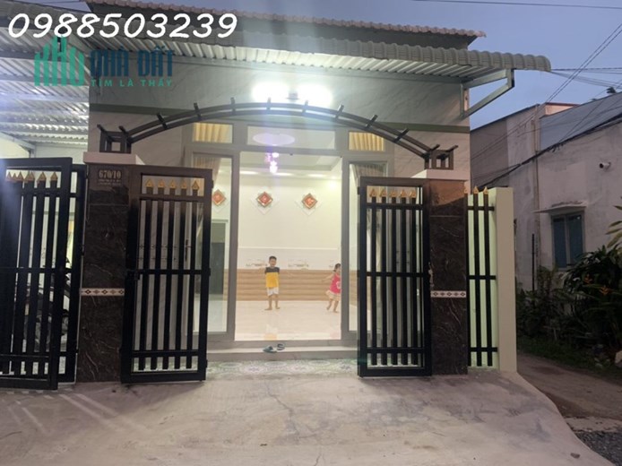 BÁN NHÀ CẤP 4 XÃ TÂN THẠNH ĐÔNG,HUYỆN CỦ CHI,TP.HCM-GIÁ 3.5 TỶ